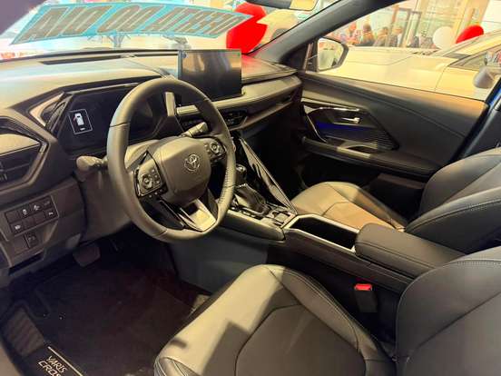 TOYOTA-YARIS CROSS-2026