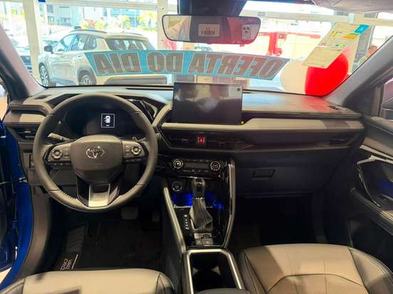 TOYOTA-YARIS CROSS-2026