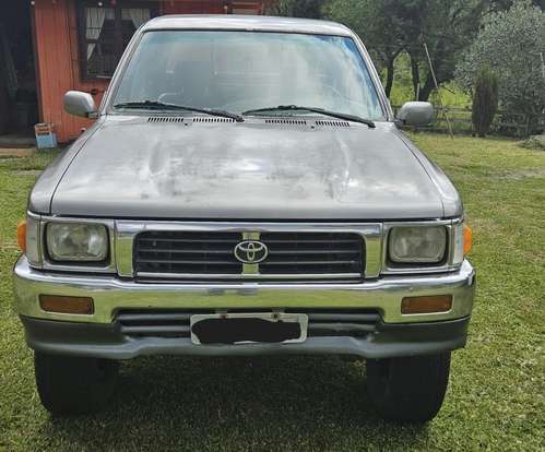 TOYOTA-HILUX-1994