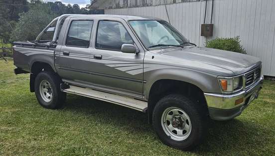 TOYOTA-HILUX-2.8 4X4 CD 8V DIESEL 4P MANUAL TOYOTA-HILUX-1994