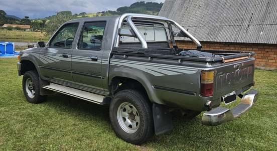 TOYOTA-HILUX-2.8 4X4 CD 8V DIESEL 4P MANUAL TOYOTA-HILUX-1994