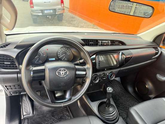 TOYOTA-HILUX-2.8 4X4 CS 16V TURBO DIESEL 2P MANUAL TOYOTA-HILUX-2020