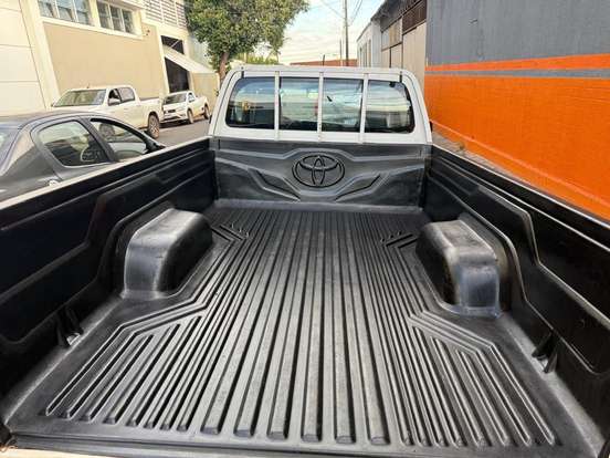 TOYOTA-HILUX-2.8 4X4 CS 16V TURBO DIESEL 2P MANUAL TOYOTA-HILUX-2020