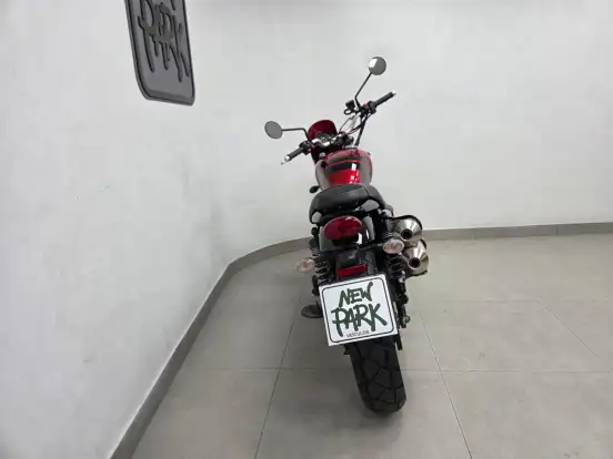 TRIUMPH-STREET SCRAMBLER-2023