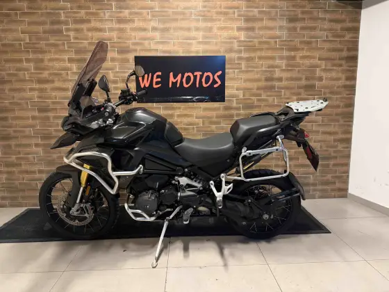 TRIUMPH TIGER 1200 BLACK EDITION TRIUMPH TIGER 1200 BLACK EDITION