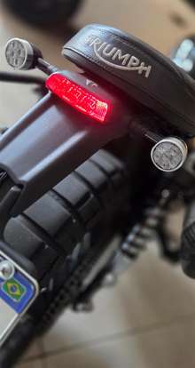 TRIUMPH-STREET SCRAMBLER-2017