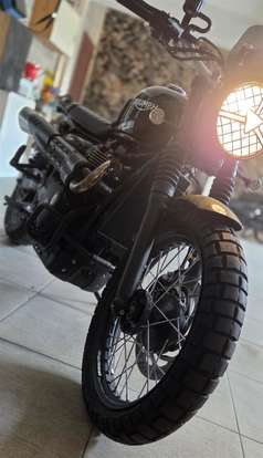 TRIUMPH-STREET SCRAMBLER-2017