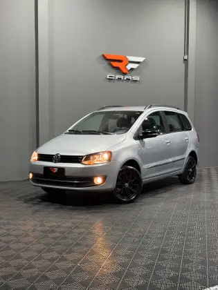VOLKSWAGEN FOX 1.6 MI HIGHLINE 8V FLEX 4P MANUAL VOLKSWAGEN FOX 1.6 MI HIGHLINE 8V FLEX 4P MANUAL