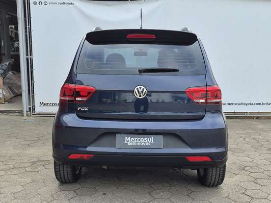 VOLKSWAGEN-FOX-1.0 MPI TRACK 12V FLEX 4P MANUAL VOLKSWAGEN-FOX-2016