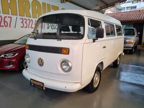 VOLKSWAGEN KOMBI 1.6 MI STD 8V GASOLINA 3P MANUAL