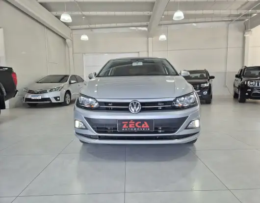 VOLKSWAGEN-POLO-2018