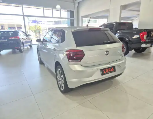 VOLKSWAGEN-POLO-1.0 200 TSI HIGHLINE AUTOMÁTICO VOLKSWAGEN-POLO-2018