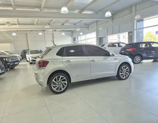 VOLKSWAGEN-POLO-2018