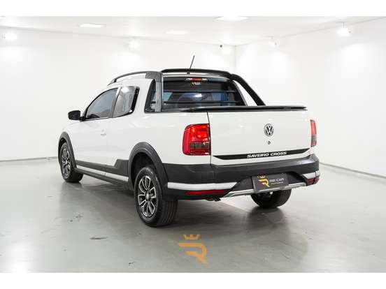 VOLKSWAGEN-SAVEIRO-2017