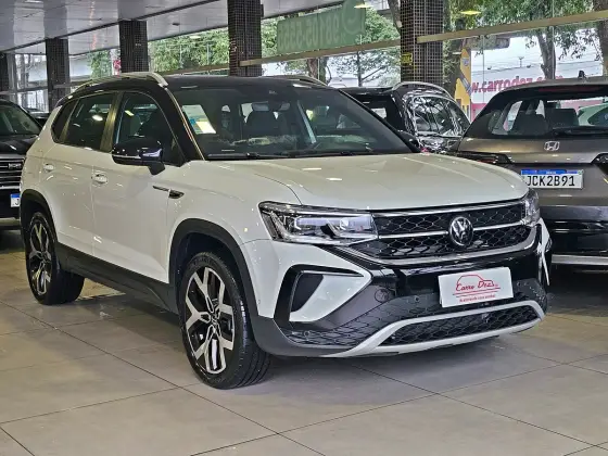 VOLKSWAGEN TAOS 1.4 250 TSI TOTAL FLEX HIGHLINE AUTOMÁTICO