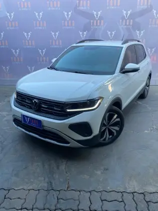 VOLKSWAGEN T-CROSS 1.0 200 TSI TOTAL FLEX AUTOMÁTICO VOLKSWAGEN T-CROSS 1.0 200 TSI TOTAL FLEX AUTOMÁTICO