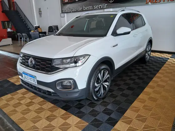 VOLKSWAGEN T-CROSS 1.0 200 TSI TOTAL FLEX COMFORTLINE AUTOMÁTICO VOLKSWAGEN T-CROSS 1.0 200 TSI TOTAL FLEX COMFORTLINE AUTOMÁTICO