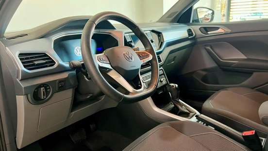 VOLKSWAGEN-T-CROSS-2023