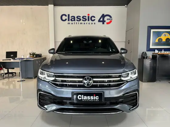 VOLKSWAGEN TIGUAN 2.0 300 TSI GASOLINA ALLSPACE R-LINE AUTOMÁTICO VOLKSWAGEN TIGUAN 2.0 300 TSI GASOLINA ALLSPACE R-LINE AUTOMÁTICO