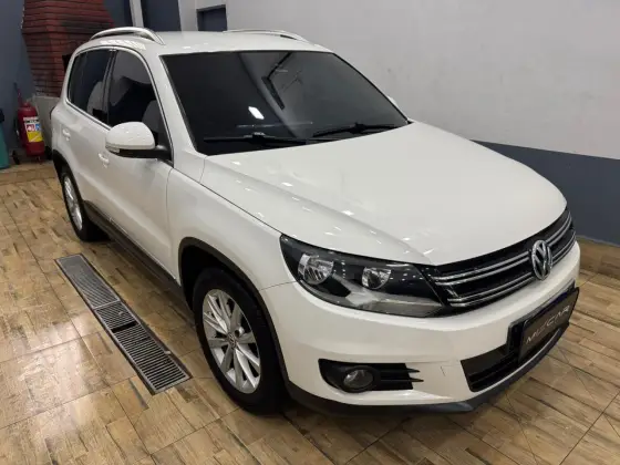 VOLKSWAGEN TIGUAN 2.0 TSI 16V TURBO GASOLINA 4P TIPTRONIC VOLKSWAGEN TIGUAN 2.0 TSI 16V TURBO GASOLINA 4P TIPTRONIC