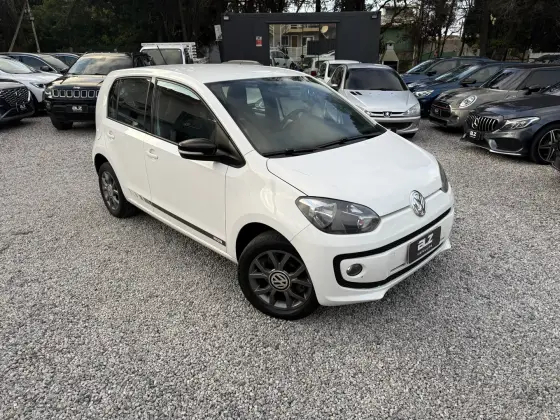VOLKSWAGEN UP 1.0 MPI RUN UP 12V FLEX 4P AUTOMATIZADO VOLKSWAGEN UP 1.0 MPI RUN UP 12V FLEX 4P AUTOMATIZADO