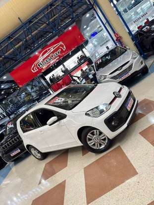 VOLKSWAGEN-UP-2017