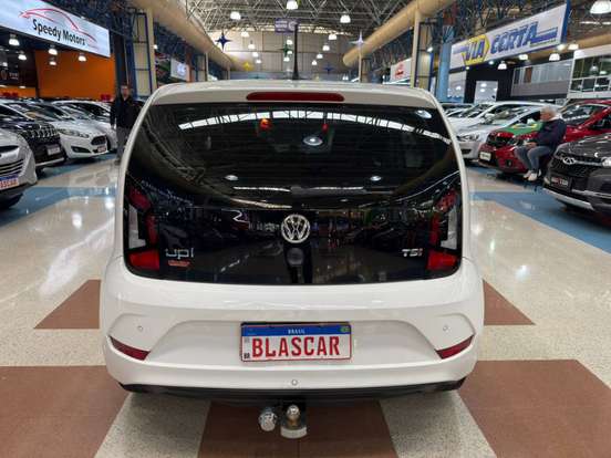 VOLKSWAGEN-UP-2017