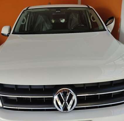 VOLKSWAGEN-AMAROK-2013