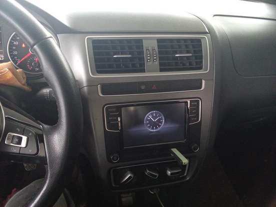 VOLKSWAGEN-FOX-2017