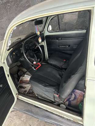 VOLKSWAGEN-FUSCA-1982