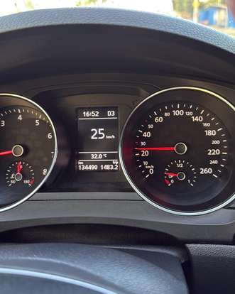 VOLKSWAGEN-JETTA-2017