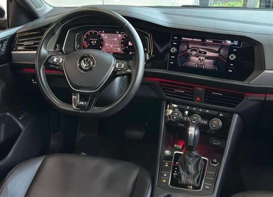 VOLKSWAGEN-JETTA-2020