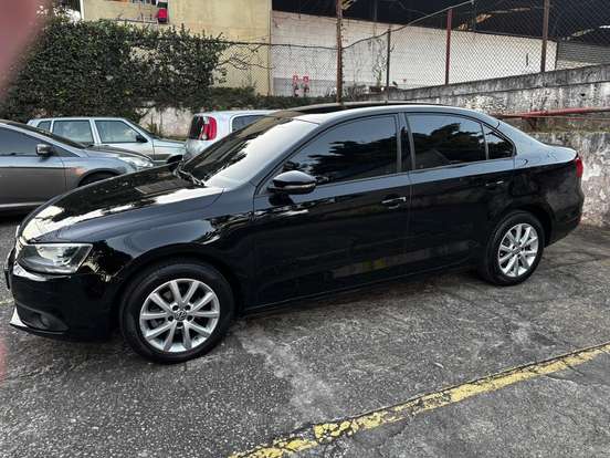 VOLKSWAGEN-JETTA-2.0 COMFORTLINE FLEX 4P TIPTRONIC VOLKSWAGEN-JETTA-2011