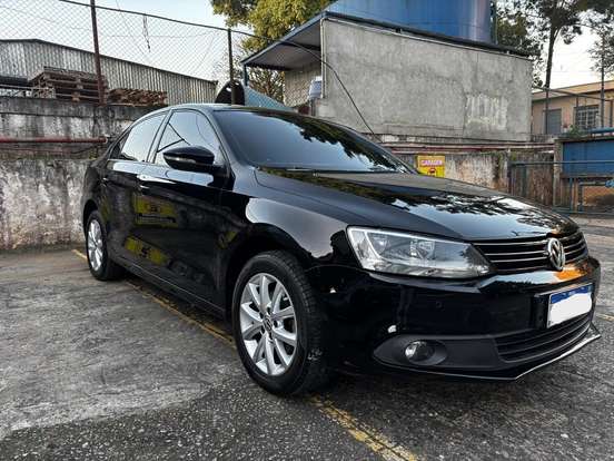 VOLKSWAGEN-JETTA-2.0 COMFORTLINE FLEX 4P TIPTRONIC VOLKSWAGEN-JETTA-2011