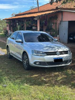 VOLKSWAGEN JETTA 2.0 TSI HIGHLINE 200CV GASOLINA 4P TIPTRONIC