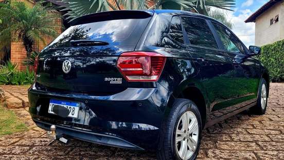 VOLKSWAGEN-POLO-2018