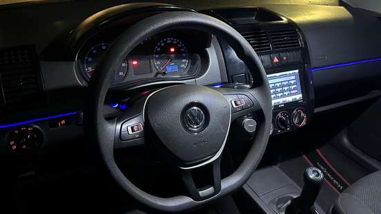 VOLKSWAGEN-POLO-2007