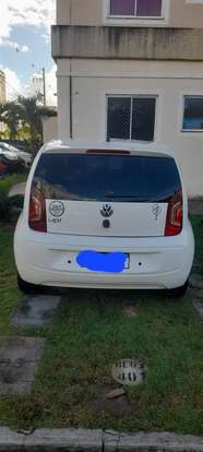 VOLKSWAGEN-UP-2015