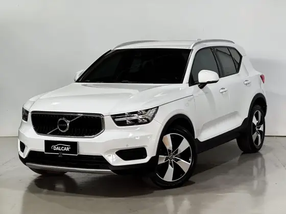 VOLVO XC40 2.0 T4 GASOLINA MOMENTUM GEARTRONIC VOLVO XC40 2.0 T4 GASOLINA MOMENTUM GEARTRONIC