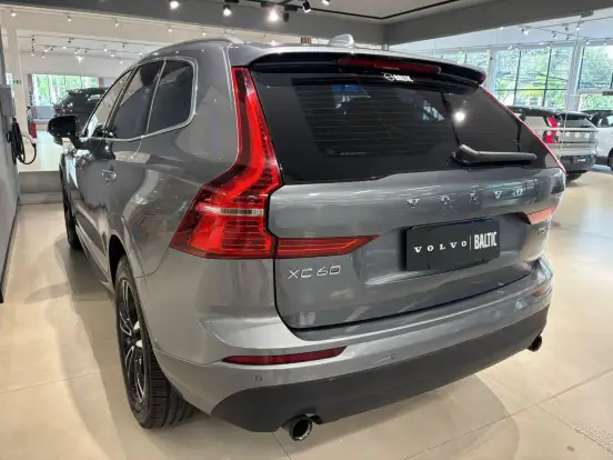 VOLVO-XC60-2019