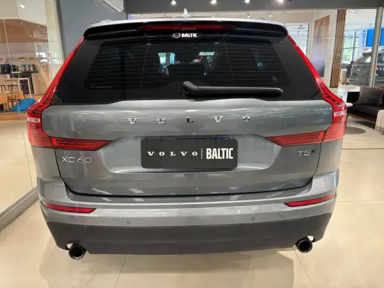 VOLVO-XC60-2019