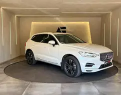 VOLVO XC60 2.0 T8 HYBRID MOMENTUM AWD GEARTRONIC VOLVO XC60 2.0 T8 HYBRID MOMENTUM AWD GEARTRONIC