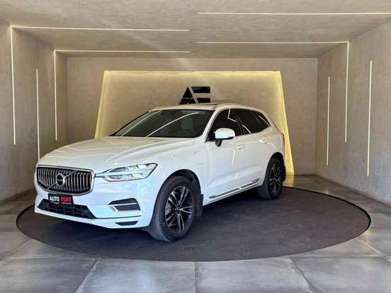 VOLVO-XC60-2020