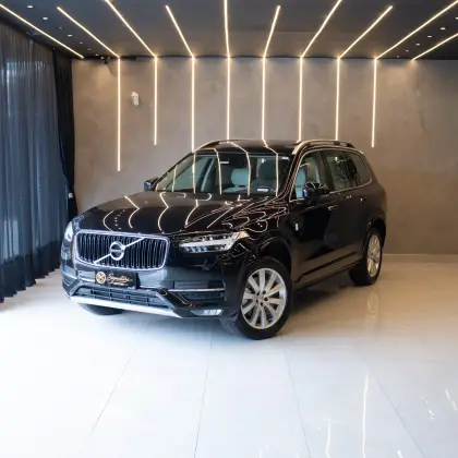 VOLVO XC90 2.0 MOMENTUM TURBO GASOLINA 4P 4X4 AUTOMÁTICO VOLVO XC90 2.0 MOMENTUM TURBO GASOLINA 4P 4X4 AUTOMÁTICO