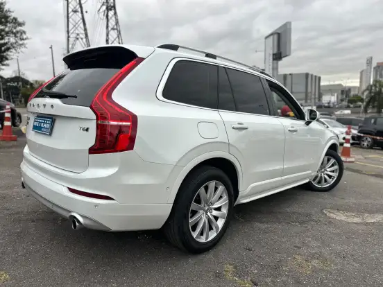 VOLVO-XC90-2016
