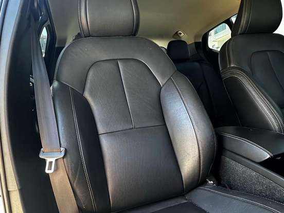 VOLVO-XC40-2.0 T4 GASOLINA GEARTRONIC VOLVO-XC40-2019