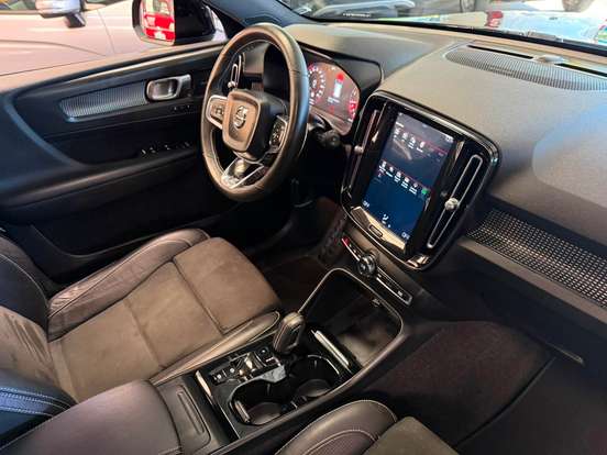 VOLVO-XC40-2.0 T5 GASOLINA R-DESIGN AWD GEARTRONIC VOLVO-XC40-2019