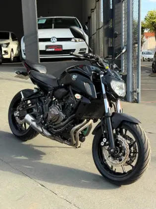 YAMAHA MT-07 ABS YAMAHA MT-07 ABS