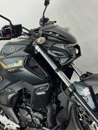 YAMAHA FZ15 FAZER CONNECTED ABS 