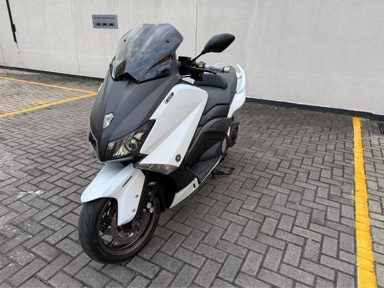 YAMAHA TMAX 
